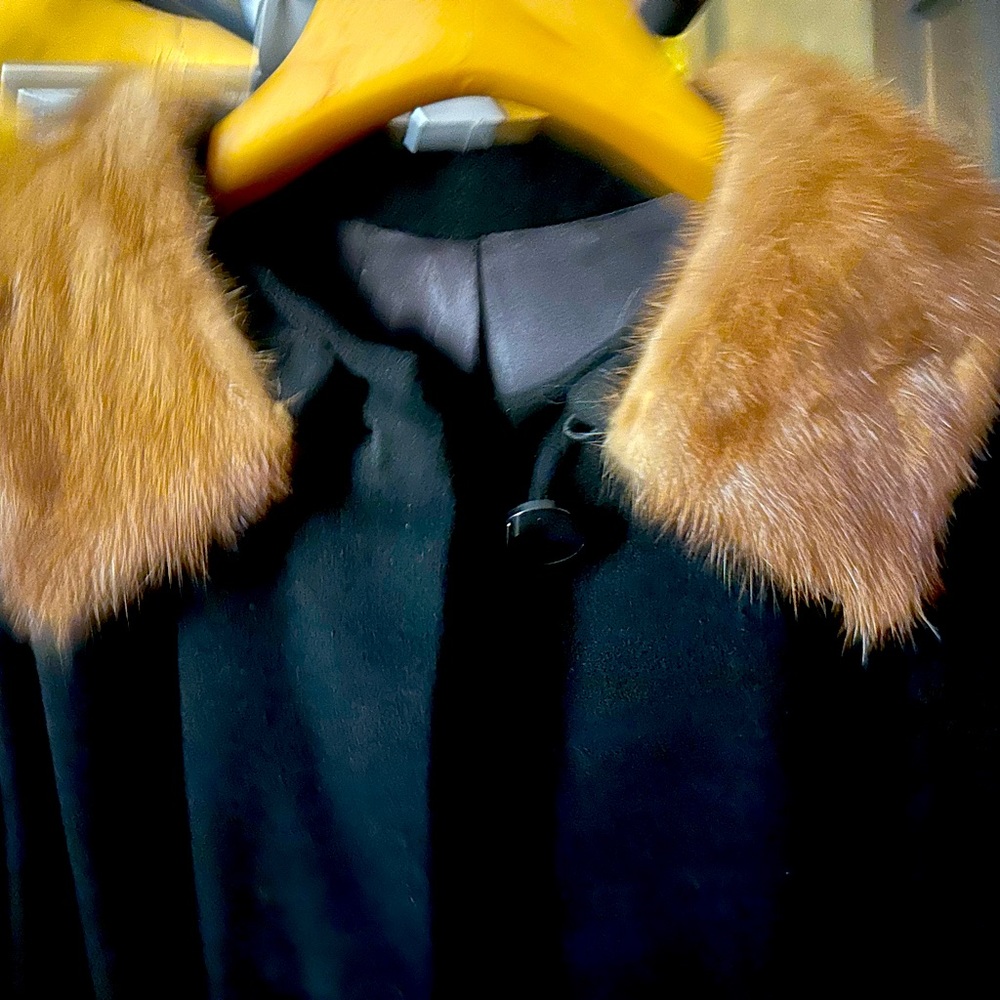 Vintage Black Cashmere and Mink Collar Coat - Picture 3 of 4